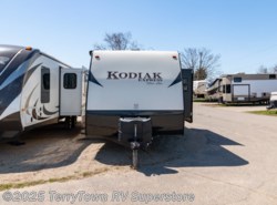 Used 2017 Dutchmen Kodiak Ultra Lite 283BHSL available in Grand Rapids, Michigan