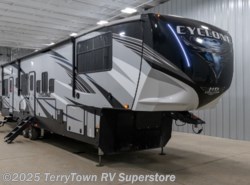 New 2020 Heartland Cyclone 4007 available in Grand Rapids, Michigan