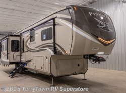 New 2020 Jayco Pinnacle 36KPTS available in Grand Rapids, Michigan