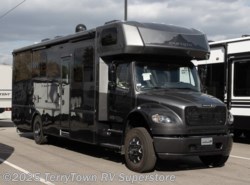 New 2025 Dynamax Corp Europa 32KD available in Grand Rapids, Michigan