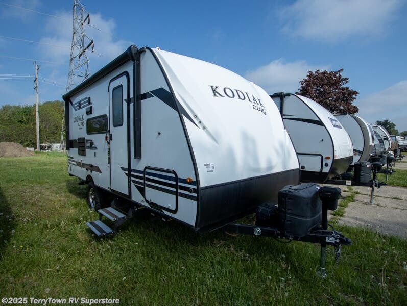 Used 2022 Dutchmen Kodiak Cub 175BH available in Grand Rapids, Michigan