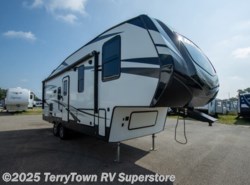 Used 2020 Dutchmen Atlas 2502REF available in Grand Rapids, Michigan