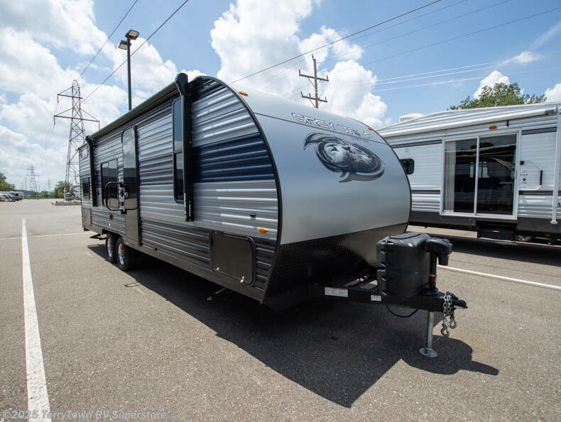 Used 2022 Forest River Cherokee Grey Wolf 26DJSE available in Grand Rapids, Michigan