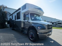 New 2026 Dynamax Corp Europa 32KD available in Grand Rapids, Michigan