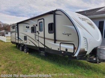 Used 2017 Coachmen Freedom Express Liberty Edition 310BHDSLE available in Salisbury, Maryland