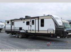 New 2019 Cruiser RV Radiance Ultra Lite 30DS available in Lititz, Pennsylvania