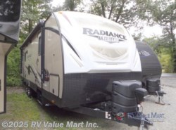 Used 2018 Cruiser RV Radiance Ultra Lite 25RL available in Lititz, Pennsylvania