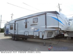 New 2021 Forest River Cherokee Arctic Wolf Suite 3660 available in Lititz, Pennsylvania