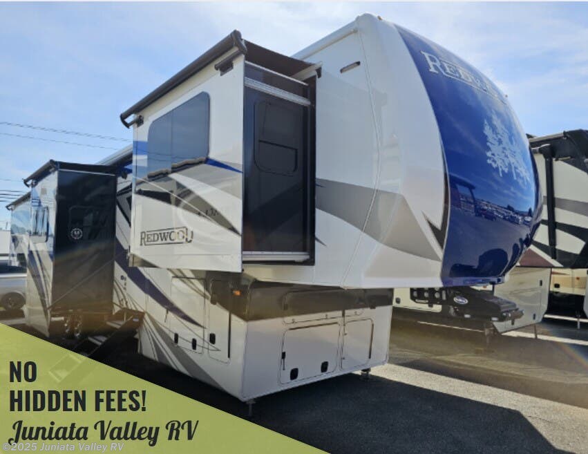 New 2024 CrossRoads Redwood RW4200FL available in Mifflintown, Pennsylvania