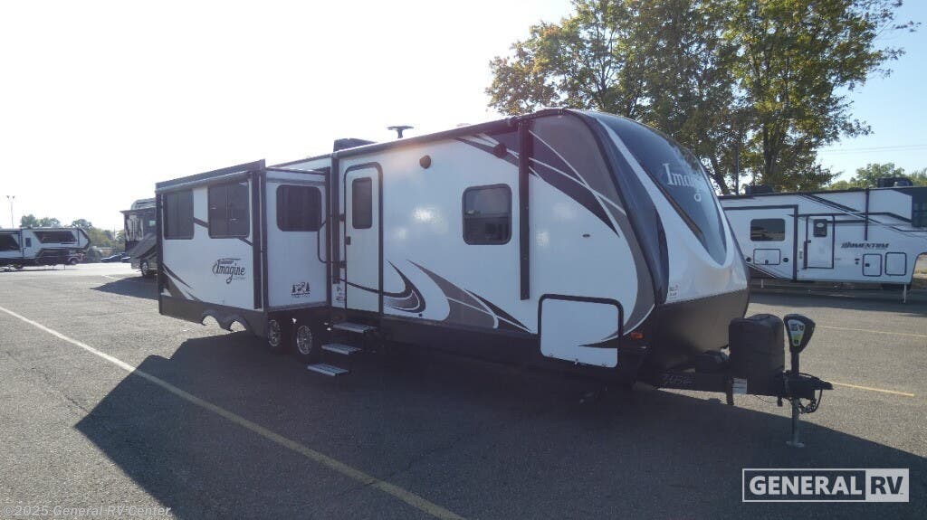 Used 2018 Grand Design Imagine 2950RL available in North Canton, Ohio