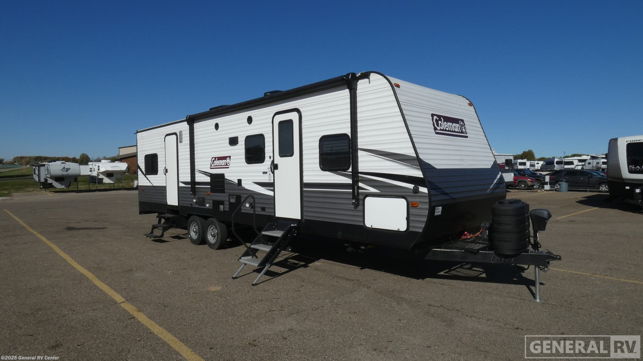 Used 2020 Dutchmen Coleman Lantern LT SERIES 300TQ available in North Canton, Ohio