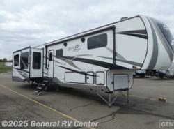 Used 2022 Highland Ridge Open Range 371MBH available in North Canton, Ohio