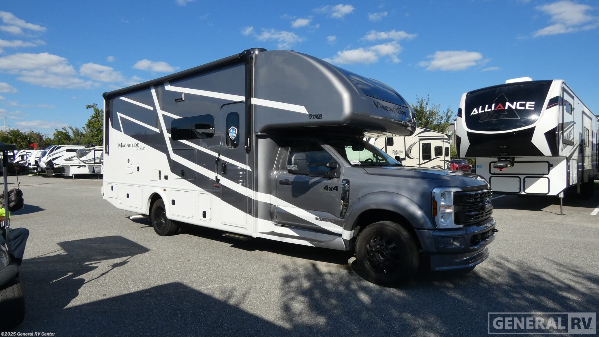 New 2026 Thor Motor Coach Magnitude Grand S29 available in Orange Park, Florida