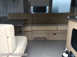 New 2017 Airstream Flying Cloud 27FB available in Los Banos, California