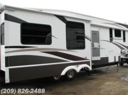 Used 2008 Dutchmen Grand Junction 34QRL available in Los Banos, California