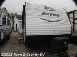 Used 2017 Jayco Jay Flight SLX 212QBW available in Clyde, Ohio