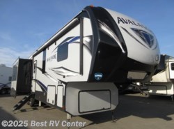 New 2018 Keystone Avalanche 365MB MID BUNKS/ 6 POINT HYDRAULIC AUTO LEVELING/ available in Turlock, California