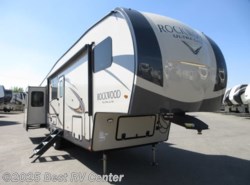 New 2019 Forest River Rockwood Ultra Lite 2898KSC Auto Leveling / Thermopane Windows/ Two AC available in Turlock, California