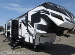 New 2021 Dutchmen Voltage 3915 available in Turlock, California