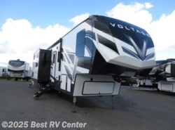 New 2021 Dutchmen Voltage 4225 available in Turlock, California