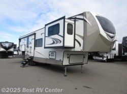 New 2022 Forest River Wildwood Heritage Glen Luxury 36FL available in Turlock, California