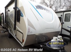 New 2019 Coachmen Freedom Express Pilot 19RKS available in Shakopee, Minnesota