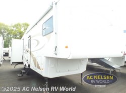 Used 2005 Nu-Wa Hitchhiker HITCH HIKER II 29.5 LKGT available in Shakopee, Minnesota