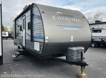 Used 2019 Coachmen Catalina SBX 221TBS available in St Louis, Missouri