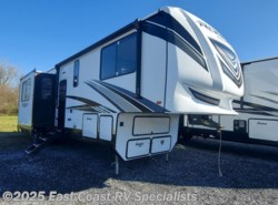 New 2022 Forest River Vengeance Rogue Armored 351 available in Bedford, Pennsylvania