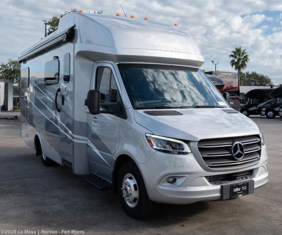 Used 2024 Tiffin Wayfarer 25LW available in Fort Myers, Florida