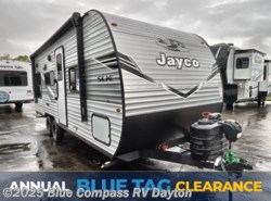 New 2026 Jayco Jay Flight SLX 210QB available in New Carlisle, Ohio