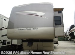 Used 2005 Newmar Mountain Aire 37BSES available in New Braunfels, Texas