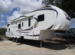 Used 2012 Forest River Wildcat eXtraLite 312BHX available in New Braunfels, Texas