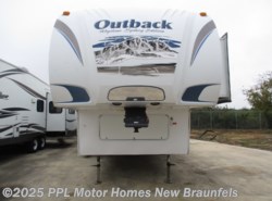 Used 2011 Keystone Sydney Outback 325FRE available in New Braunfels, Texas
