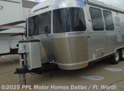 Used 2017 Airstream International 23D SIGNATURE available in Cleburne, Texas