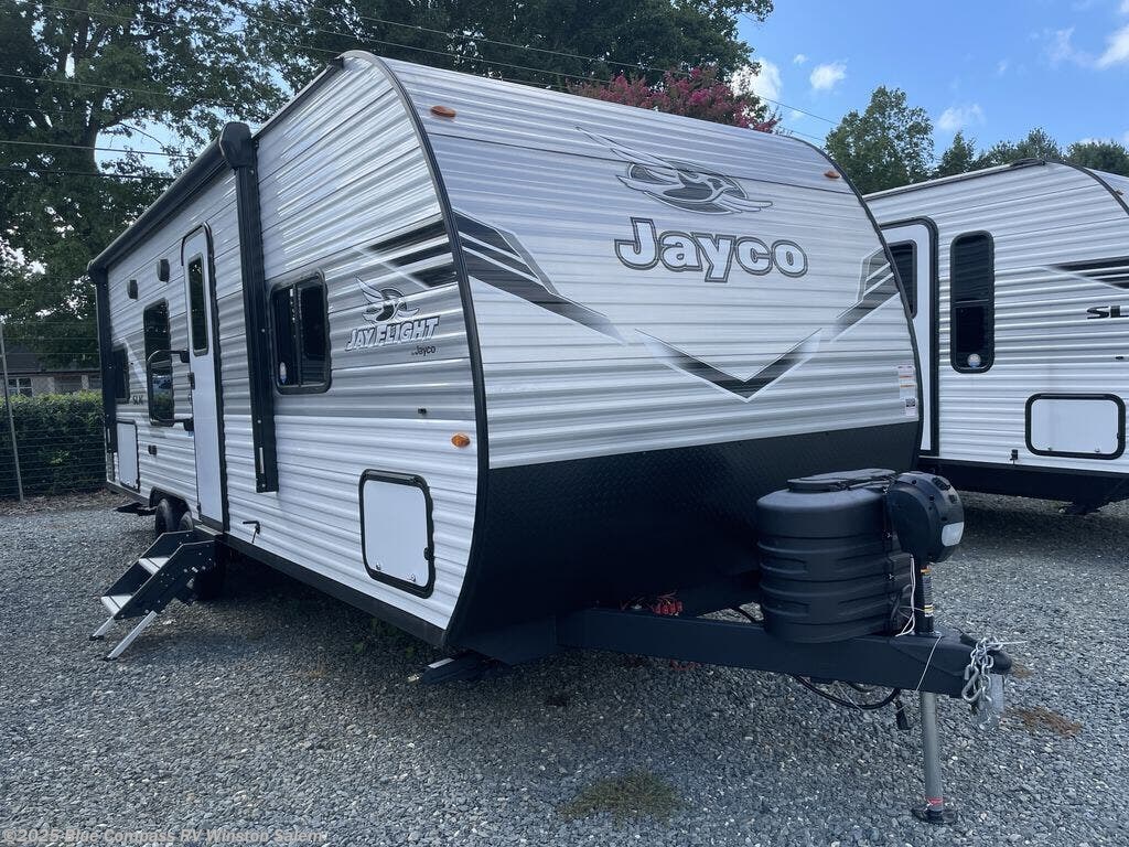 New 2025 Jayco Jay Flight SLX 260BH available in Rural Hall, North Carolina