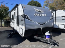 New 2026 Jayco Jay Flight SLX 175FQ available in Rural Hall, North Carolina