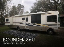 Used 2002 Fleetwood Bounder 36U available in Micanopy, Florida