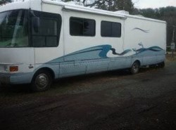 Used 2000 National RV Dolphin 36 available in Dunlap, Tennessee