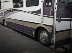 Used 1998 Fleetwood American Tradition 38 available in Copiague, New York