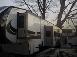 Used 2016 Heartland Sundance 43 available in Milford, Connecticut