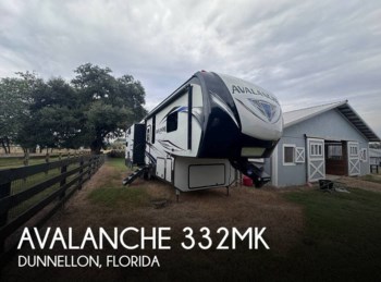 Used 2019 Keystone Avalanche 332MK available in Dunnellon, Florida