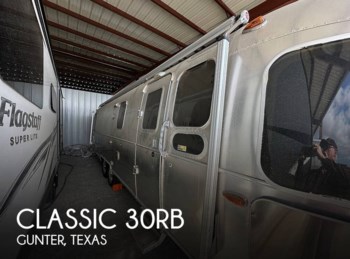 Used 2020 Airstream Classic 30RB available in Gunter, Texas