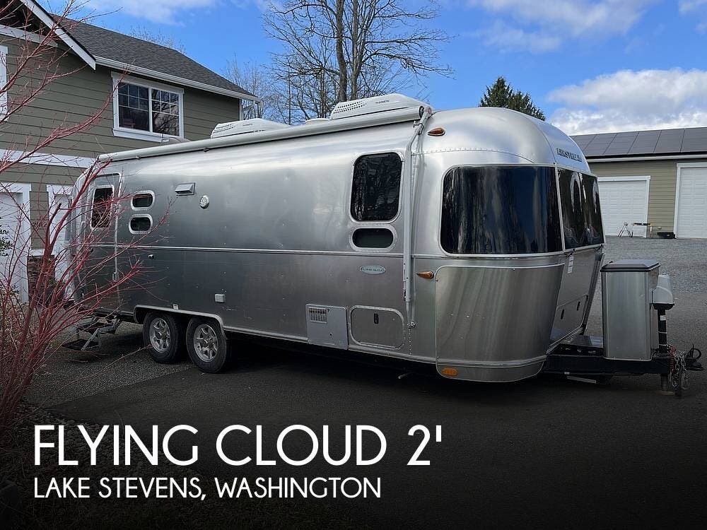 Used 2019 Airstream Flying Cloud 25FB Twin available in Lake Stevens, Washington