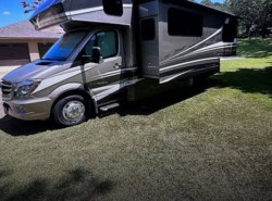 Used 2017 Dynamax Corp Isata 3 24FWM available in Gretna, Louisiana