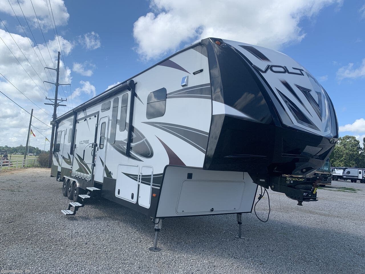 2016 Dutchmen Voltage 4150