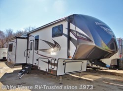 Used 2018 Forest River Wildwood Heritage Glen LTZ 286RL Rear Living Triple Slide available in Williamstown, New Jersey