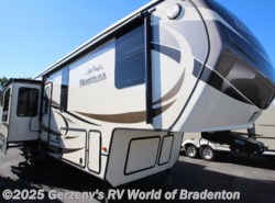 Used 2015 Keystone Montana 379RD available in Bradenton, Florida