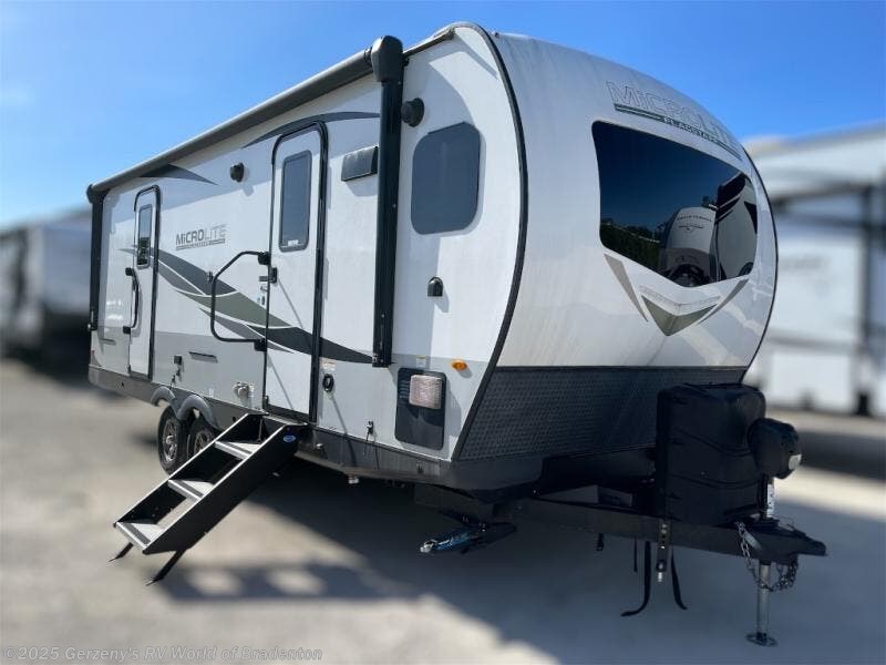 Used 2023 Forest River Flagstaff 25FKBS available in Bradenton, Florida