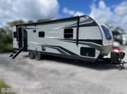 Used 2022 Venture RV Stratus Ultra-Lite SR261VRL available in Bradenton, Florida
